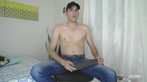 Jacob And Jayden online show from 03-02-25, 09:22