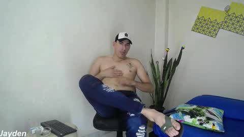 Jacob And Jayden online show from 10-16-25, 07:04