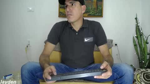 Jacob And Jayden online show from 01-06-26, 06:33