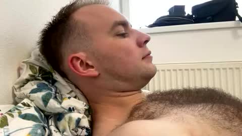 Snapshot of jacobhairyvip chatting on 06-10-26, 02:27 jacobhairyvip online show from 06-10-26, 02:27