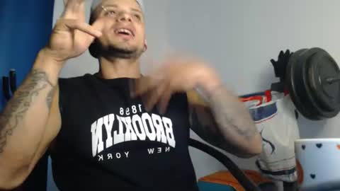 Snapshot of jacobjamess chatting on 01-18-25, 10:17 jacobjamess online show from 01-18-25, 10:17