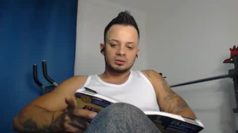 Snapshot of jacobjamess chatting on 01-28-25, 11:28 jacobjamess online show from 01-28-25, 11:28