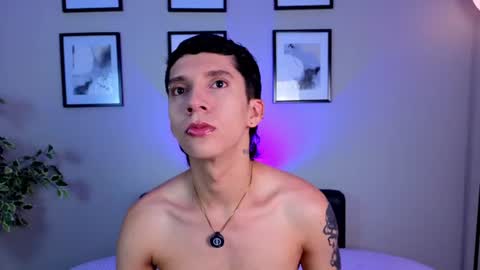 Snapshot of jacobo__parker21 chatting on 07-16-26, 12:00 jacobo parker online show from 07-16-26, 12:00