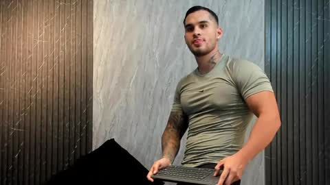 Snapshot of jacobsthorm chatting on 04-30-26, 03:02 jacobsthorm online show from 04-30-26, 03:02