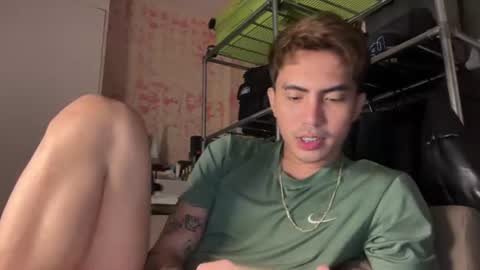 Snapshot of jacobthebezt chatting on 07-08-26, 01:26 Jacob online show from 07-08-26, 01:26