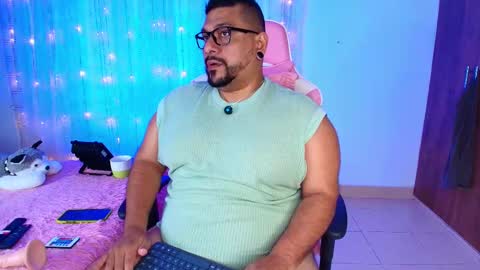 daddy sir master bear online show from 03-08-25, 12:22