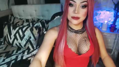 Snapshot of jacque_cole chatting on 09-27-25, 03:00 Jacque online show from 09-27-25, 03:00