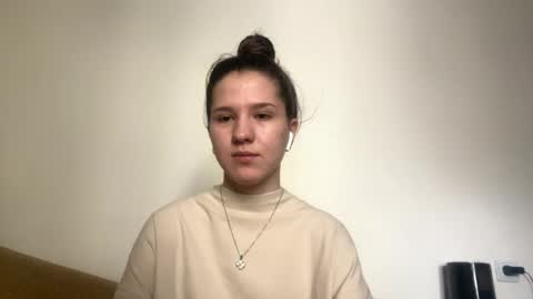 Snapshot of jacquilinegoudelock chatting on 04-17-26, 09:01 Laura online show from 04-17-26, 09:01