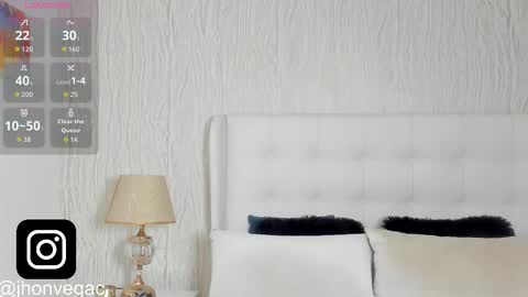 Jacub online show from 10-22-25, 01:39