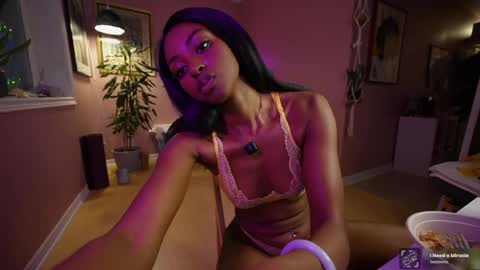Snapshot of jada_valentine chatting on 05-18-26, 04:07 Jada online show from 05-18-26, 04:07