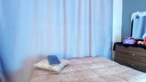  Jade Brunete  online show from 10-31-25, 09:05