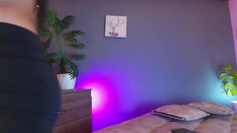 Snapshot of jade_brunnette chatting on 05-15-26, 08:38 Jade Brunete online show from 05-15-26, 08:38