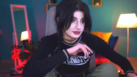 jade_castle online show from 10-06-25, 04:59