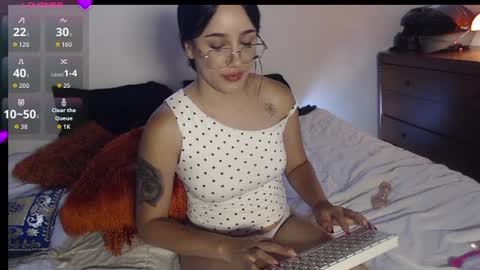 jade_evergreen_99 online show from 07-22-26, 08:11