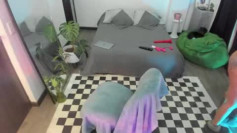 Jade  independent model online show from 11-18-25, 10:20