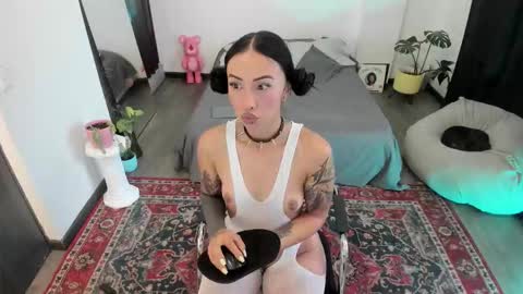 Jade  independent model online show from 01-09-26, 01:36