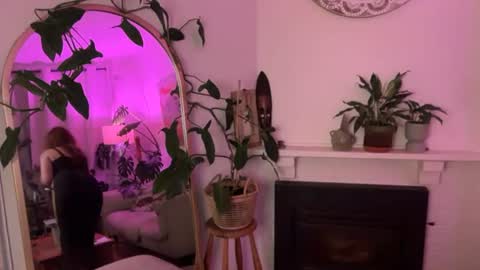 Snapshot of jade_slade chatting on 06-29-26, 04:08 Jade Slade online show from 06-29-26, 04:08
