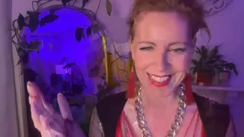 Snapshot of jade_slade chatting on 07-20-26, 04:05 Jade Slade online show from 07-20-26, 04:05