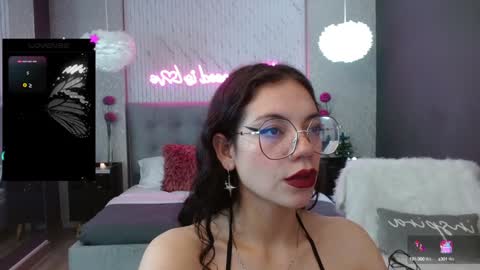 Snapshot of jade_storm_ chatting on 01-02-25, 08:24 JADE online show from 01-02-25, 08:24