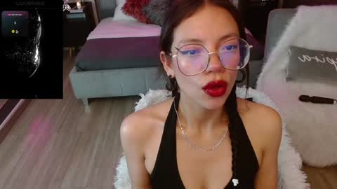Snapshot of jade_storm_ chatting on 01-25-25, 08:31 JADE online show from 01-25-25, 08:31