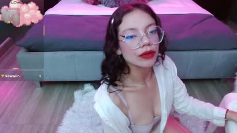 Snapshot of jade_storm_ chatting on 02-08-25, 09:15 JADE online show from 02-08-25, 09:15