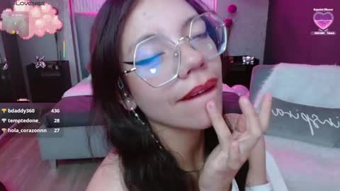 Snapshot of jade_storm_ chatting on 02-18-25, 11:19 JADE online show from 02-18-25, 11:19