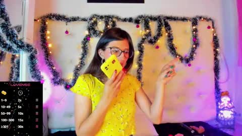 Snapshot of jade_white_ chatting on 12-23-24, 12:30 jade white online show from 12-23-24, 12:30