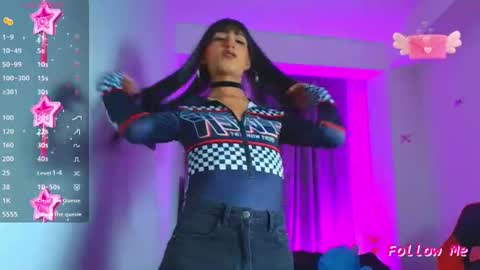 Snapshot of jadebenett chatting on 07-15-26, 05:45 Jade Benett online show from 07-15-26, 05:45