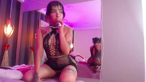 Jade online show from 05-27-26, 07:55