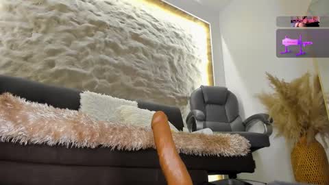 Snapshot of jadee__ chatting on 02-19-25, 06:33 jadee__ online show from 02-19-25, 06:33