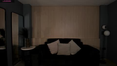 Snapshot of jadeevansx chatting on 11-16-25, 11:38 JADE EVANS online show from 11-16-25, 11:38