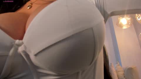 Snapshot of jadeevansx chatting on 02-21-26, 06:09 JADE EVANS online show from 02-21-26, 06:09