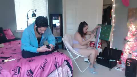 Snapshot of jadelondonxo chatting on 12-13-25, 08:25 Jade online show from 12-13-25, 08:25