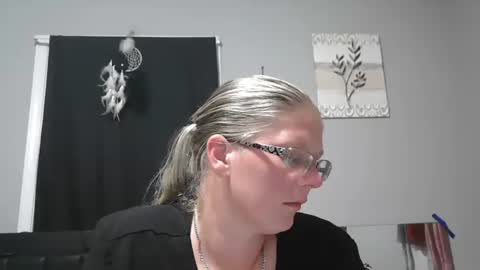 JadeLuv online show from 11-06-25, 01:39