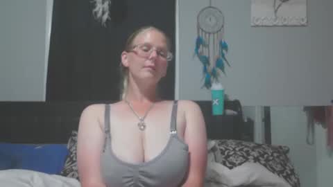 Snapshot of jadeluv chatting on 04-24-26, 12:46 JadeLuv online show from 04-24-26, 12:46