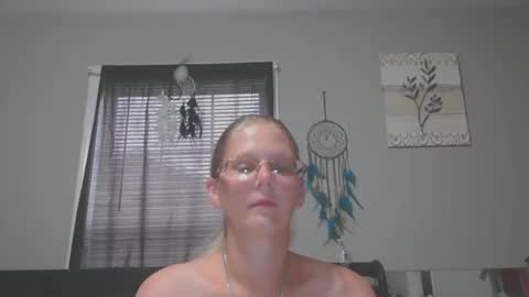 Snapshot of jadeluv chatting on 05-22-26, 05:51 JadeLuv online show from 05-22-26, 05:51