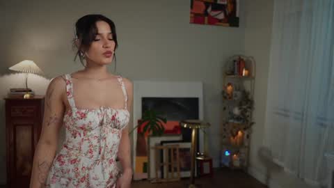 Snapshot of jadeperez_ chatting on 01-10-25, 12:38 Jade online show from 01-10-25, 12:38