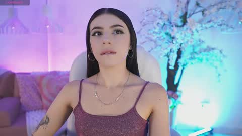 Jade Summer online show from 12-19-25, 11:39