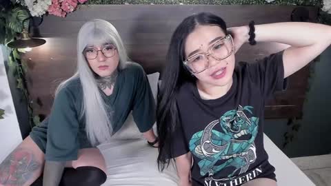 Snapshot of jadeykhada chatting on 01-28-25, 11:28 Jade Khada online show from 01-28-25, 11:28