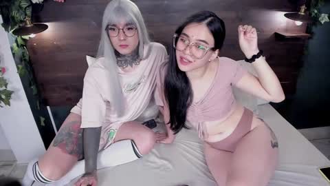 Snapshot of jadeykhada chatting on 01-31-25, 11:35 Jade Khada online show from 01-31-25, 11:35