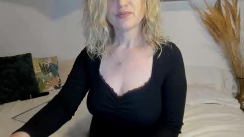 elena online show from 03-02-26, 02:58