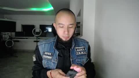 Snapshot of jahgio chatting on 01-14-25, 06:45 Jahgio online show from 01-14-25, 06:45