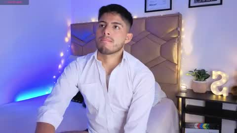 Snapshot of jaiden_thoner chatting on 06-08-26, 10:32 Jaiden online show from 06-08-26, 10:32