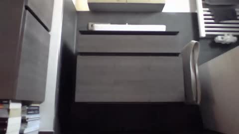 Snapshot of jak_81 chatting on 04-08-26, 05:51 jak_81 online show from 04-08-26, 05:51