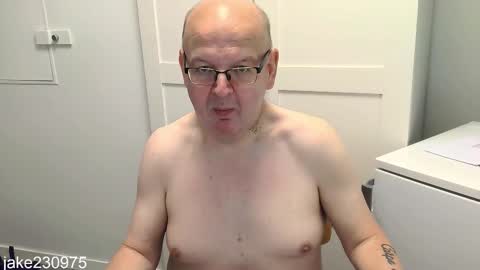 Jake2309 online show from 09-26-25, 07:40