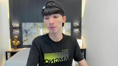 Snapshot of jake_evanss_ chatting on 10-06-25, 08:39 JAKE online show from 10-06-25, 08:39