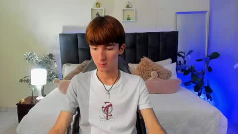 Snapshot of jake_evanss_ chatting on 04-23-26, 02:08 JAKE online show from 04-23-26, 02:08