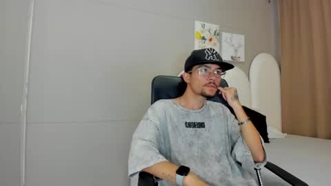 Snapshot of jake_miller__ chatting on 06-09-26, 07:25 Jake online show from 06-09-26, 07:25