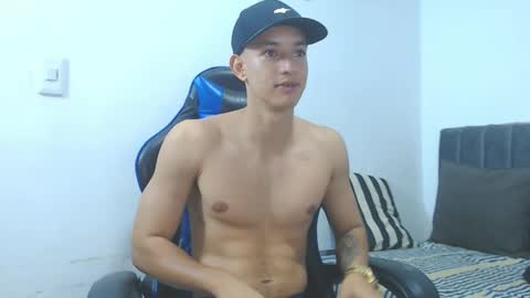 Hi guys im new 3 online show from 03-14-26, 12:06