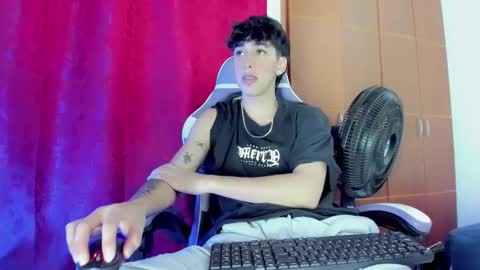 Snapshot of jake_tripp__ chatting on 03-13-26, 03:46 jake online show from 03-13-26, 03:46